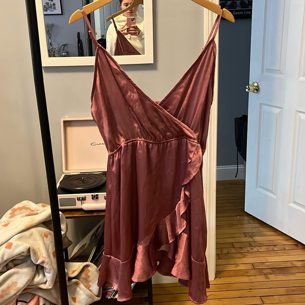 Tobi size large blush colored dress